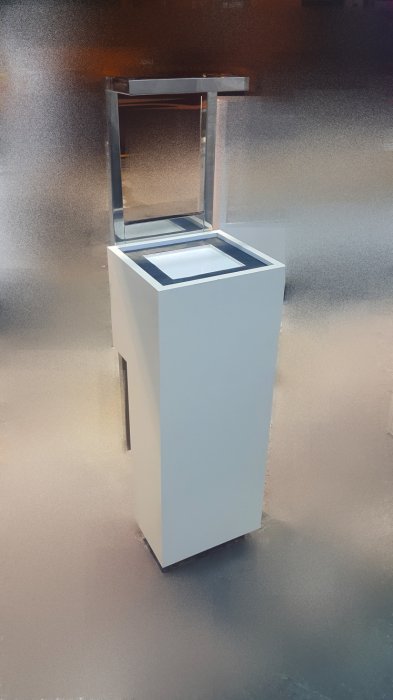 樂居二手家具 D0129CJJE 白色小展示櫃 置物櫃 中島櫃 櫃台 珠寶櫃*台北桃園新竹苗栗【全新中古傢俱家電】